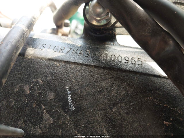 JS1GR7MA9P7100965 Suzuki GSX-R750