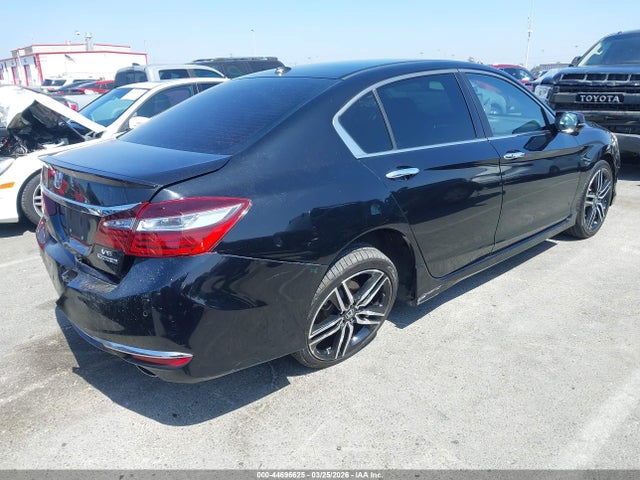 1HGCR3F95HA007477 Honda Accord Touring V6
