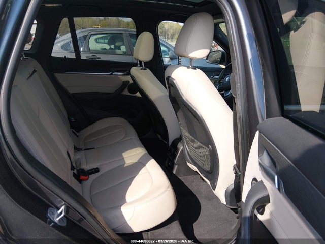 2017 BMW X1 WBXHT3Z36H4A65695 Photo 7