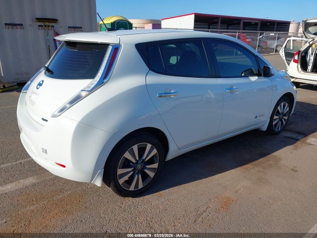 Nissan LEAF SV 2017 1N4BZ0CPXHC304055 Image 4