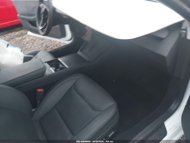 44696680 :رقم المزاد ، 5YJ3E1EA0RF741561 vin ، 2024 Tesla Model 3 مزاد بيع