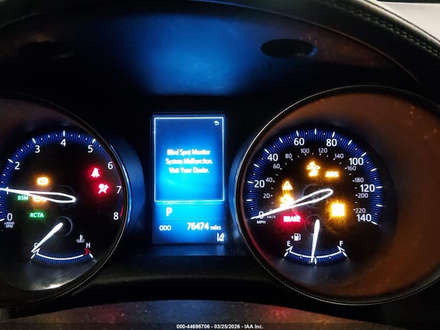 NMTKHMBX8JR042867 Toyota C-hr Xle Premium