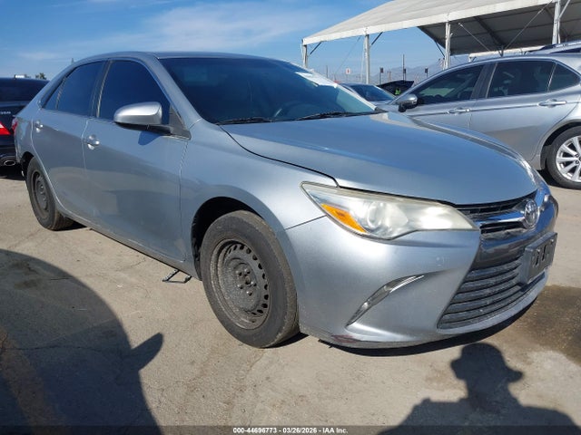 Toyota CAMRY LE 2017 4T1BF1FK7HU422336 Image 1