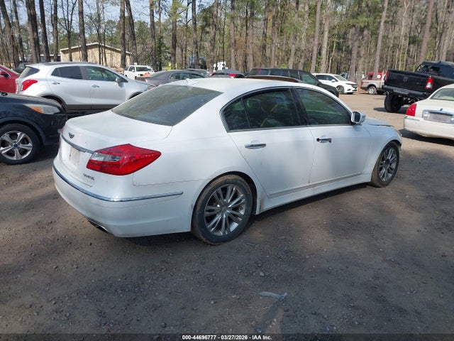 44696777 :رقم المزاد ، KMHGC4DD0EU266155 vin ، 2014 Hyundai Genesis 3.8 مزاد بيع