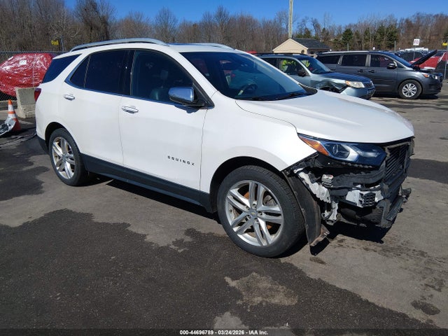 Auction sale of the 2018 Chevrolet Equinox Premier, vin: 2GNAXWEX7J6338214, lot number: 44696789