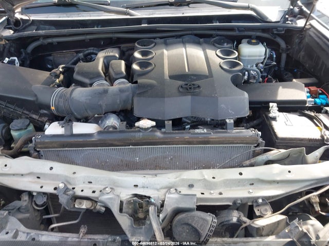 2019 TOYOTA 4RUNNER JTEBU5JRXK5719703 Photo 9