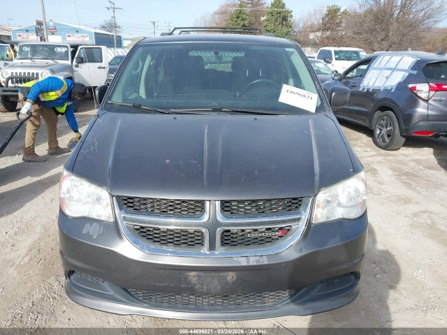 Auction sale of the 2015 Dodge Grand Caravan Sxt, vin: 2C4RDGCG7FR533037, lot number: 44696821