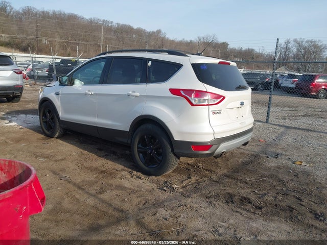 1FMCU9GX7EUE14428 Ford ESCAPE SE