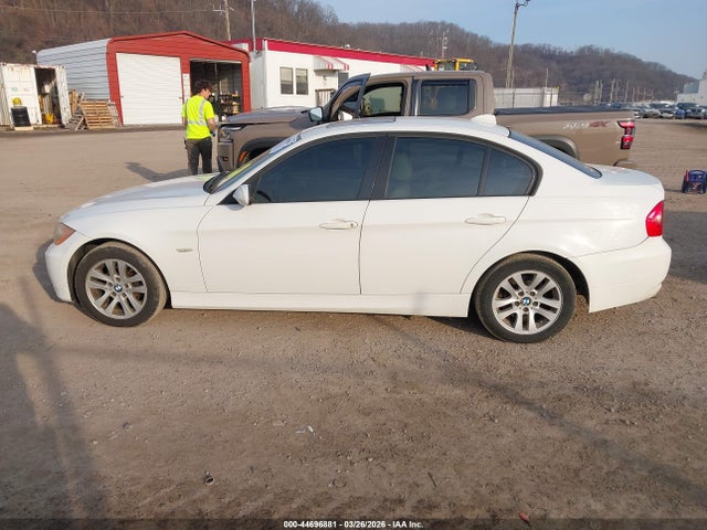 Aukcja sprzedaży 2006 Bmw 325xi, vin: WBAVD13566KV13187, numer aukcji: 44696881