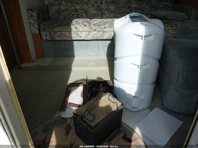 Aukcja sprzedaży 1999 Fleetwood Prowler, vin: 1EC1P3326X1478260, numer aukcji: 44696895