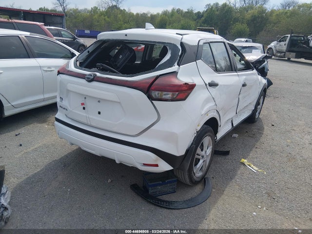 2025 NISSAN KICKS PLAY 3N1CP5BV6SL490967 Photo 3