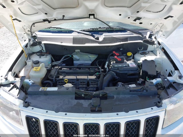 1C4NJCBA7FD209733 Jeep Compass Altitude Edition