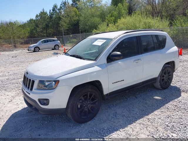 1C4NJCBA7FD209733 Jeep Compass Altitude Edition