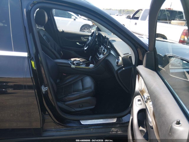Продаж на аукціоні авто 2016 Mercedes-benz Glc 300, vin: WDC0G4JB3GF011286, номер лоту: 44696999
