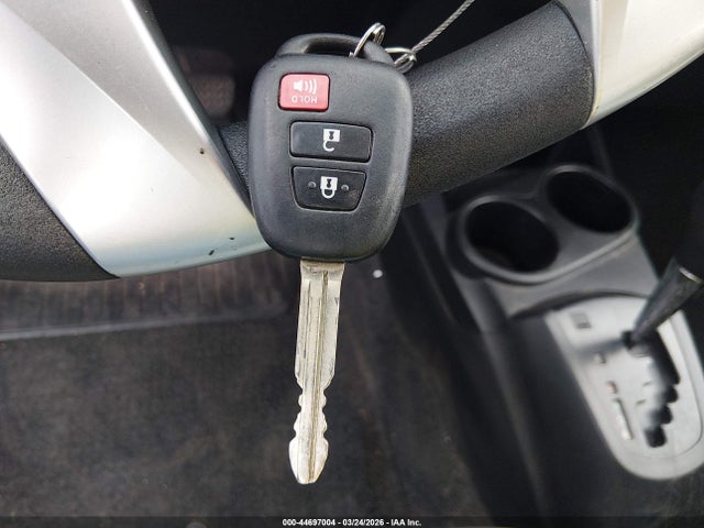 2015 Toyota Prius C Two მანქანა იყიდება აუქციონზე, vin: JTDKDTB31F1112282, აუქციონის ნომერი: 44697004