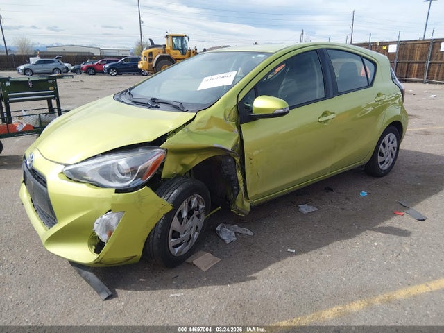 2015 Toyota Prius C Two მანქანა იყიდება აუქციონზე, vin: JTDKDTB31F1112282, აუქციონის ნომერი: 44697004