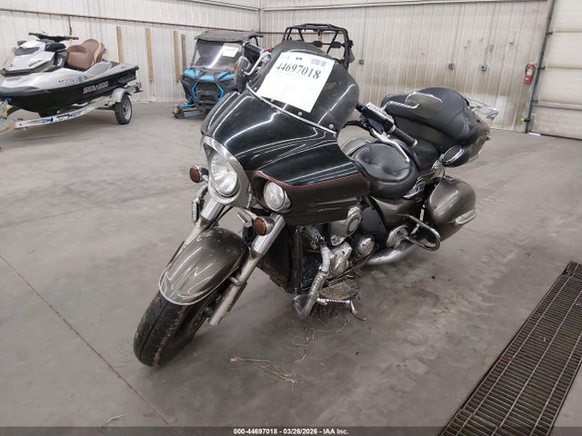 44697018 :رقم المزاد ، JKBVNRB15CA005541 vin ، 2012 Kawasaki Vn1700 B مزاد بيع
