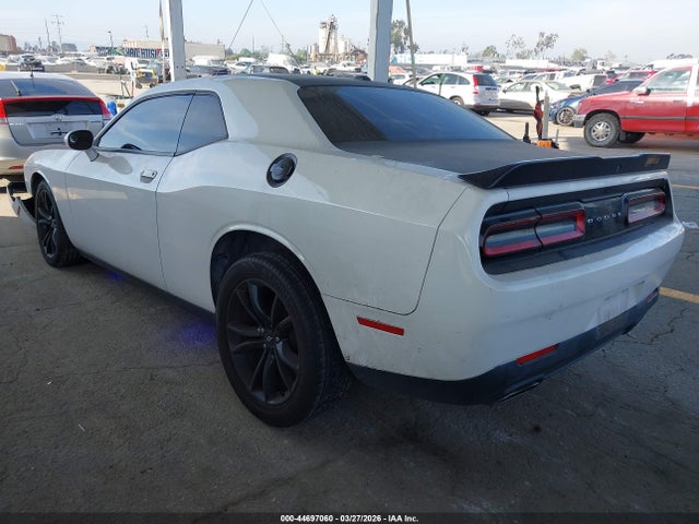 Aukcja sprzedaży 2017 Dodge Challenger Sxt, vin: 2C3CDZAG7HH584782, numer aukcji: 44697060
