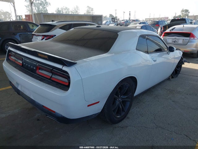 Dodge Challenger Sxt 2017 2C3CDZAG7HH584782 Image 4