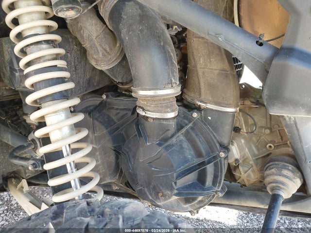 2023 CAN-AM MAVERICK X3 3JBVJAV41PE000890 Photo 8