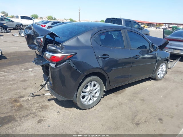 3MYDLBZV6GY146956 Scion IA