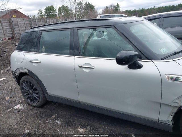 Mini Clubman Cooper S 2022 WMWLV7C07N2R91192 Image 14