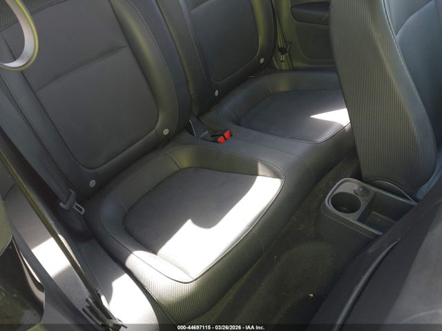 Продаж на аукціоні авто 2012 Volkswagen Beetle 2.5l, vin: 3VWJX7ATXCM647716, номер лоту: 44697115