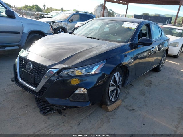 1N4BL4DV0MN418831 Nissan Altima Sv Fwd