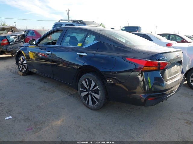 1N4BL4DV0MN418831 Nissan Altima Sv Fwd