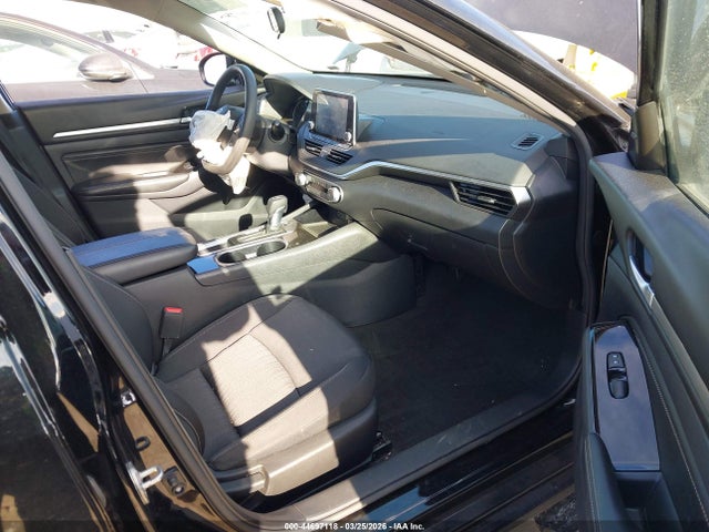 1N4BL4DV0MN418831 Nissan Altima Sv Fwd