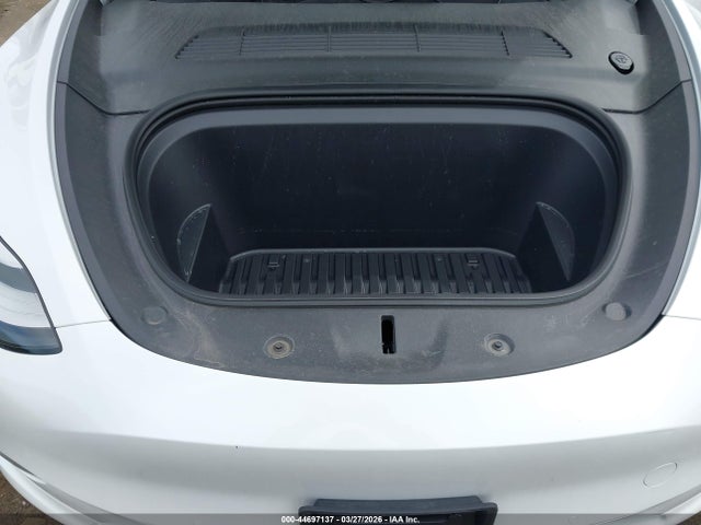 44697137 :رقم المزاد ، 7SAYGDEE2NF442946 vin ، 2022 Tesla Model Y Long Range Dual Motor All-wheel Drive مزاد بيع