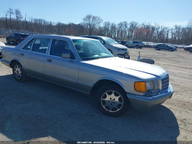 1988 MERCEDES-BENZ 560 WDBCA39D4JA410148