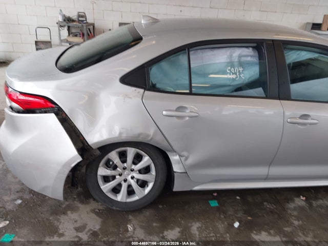 Toyota COROLLA LE 2022 5YFEPMAE3NP336547 Image 6