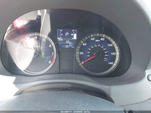 44697171 :رقم المزاد ، KMHCT4AE8HU320835 vin ، 2017 Hyundai Accent Se مزاد بيع