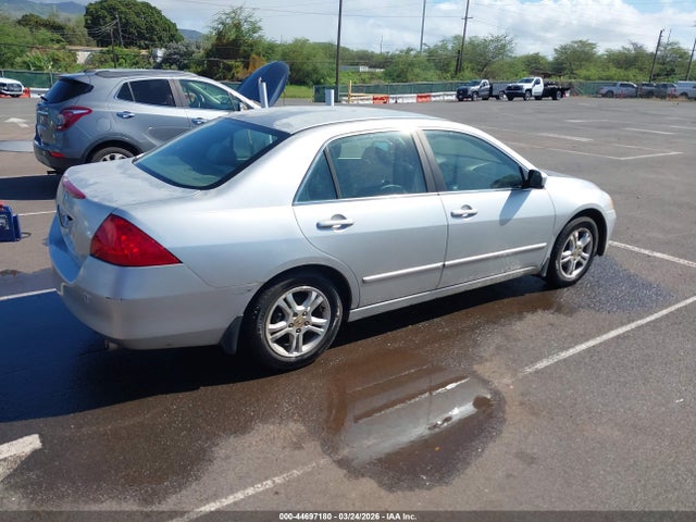 44697180 :رقم المزاد ، 1HGCM56307A146081 vin ، 2007 Honda Accord 2.4 Se مزاد بيع