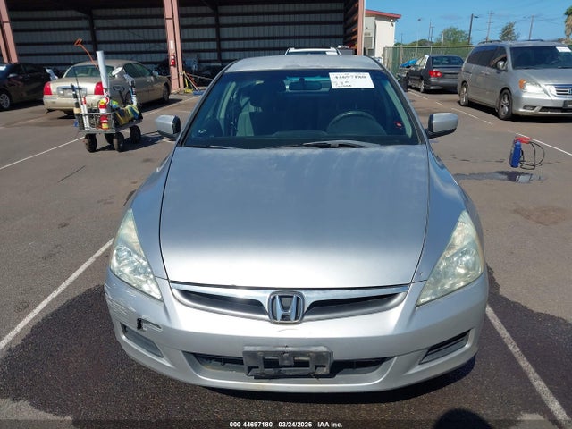 44697180 :رقم المزاد ، 1HGCM56307A146081 vin ، 2007 Honda Accord 2.4 Se مزاد بيع