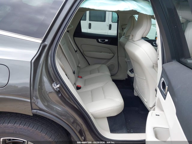 2021 VOLVO XC60 YV4102DL1M1734566 Photo 7