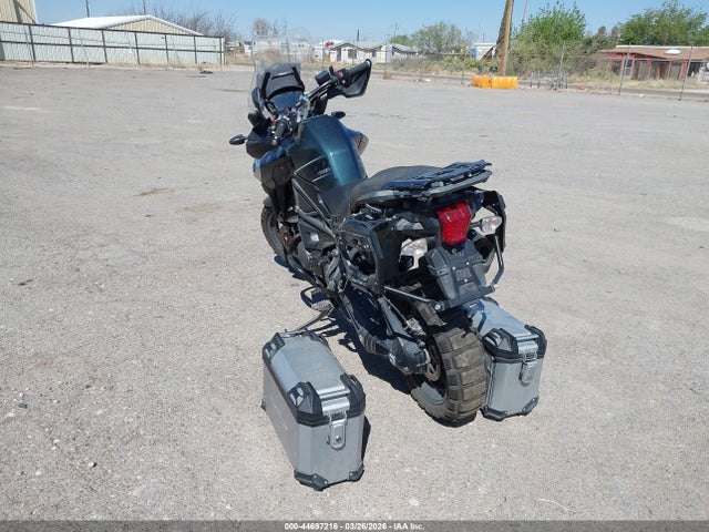 SMTF45XB4JJ867420 Triumph Motorcycle Explorer Xca