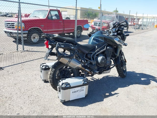 SMTF45XB4JJ867420 Triumph Motorcycle Explorer Xca