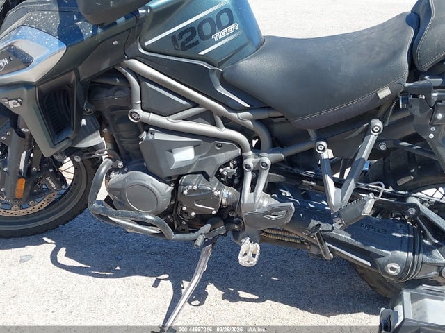 SMTF45XB4JJ867420 Triumph Motorcycle Explorer Xca
