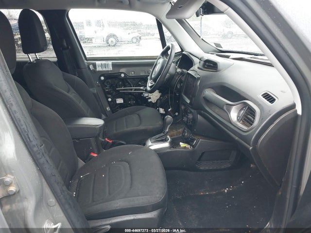 2022 Jeep Renegade Latitude 4x4 მანქანა იყიდება აუქციონზე, vin: ZACNJDB1XNPN83319, აუქციონის ნომერი: 44697273