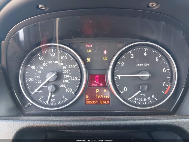 Aukcja sprzedaży 2015 Bmw X1 Xdrive28i, vin: WBAVL1C57FVY24807, numer aukcji: 44697283