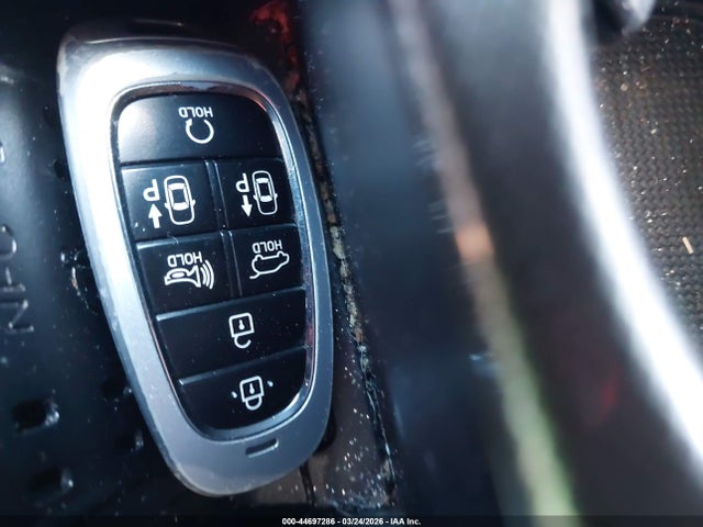 Продажа на аукционе авто 2023 Hyundai Santa Fe Calligraphy, vin: 5NMS5DALXPH658283, номер лота: 44697286