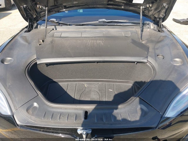 44697288 :رقم المزاد ، 5YJSA1E61NF465047 vin ، 2022 Tesla Model S Plaid مزاد بيع