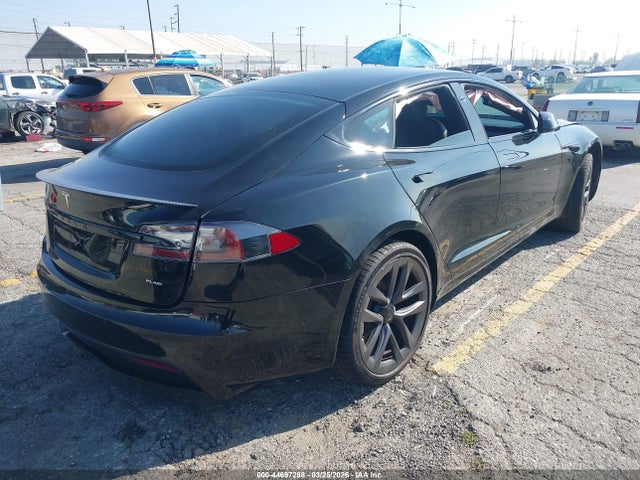 44697288 :رقم المزاد ، 5YJSA1E61NF465047 vin ، 2022 Tesla Model S Plaid مزاد بيع