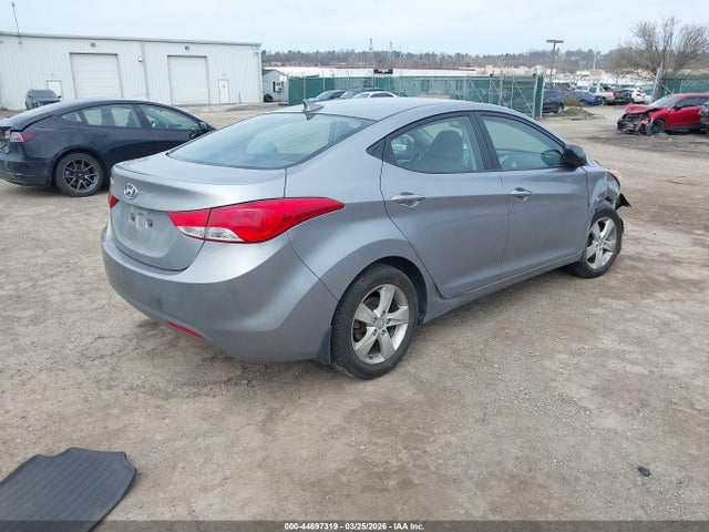Продаж на аукціоні авто 2013 Hyundai Elantra Gls/limited, vin: KMHDH4AE7DU606272, номер лоту: 44697319