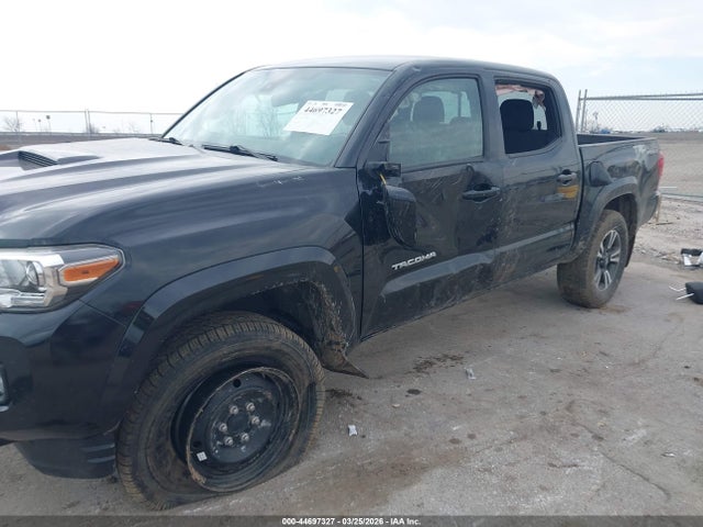 2019 Toyota Tacoma Trd Sport მანქანა იყიდება აუქციონზე, vin: 3TMCZ5AN3KM268583, აუქციონის ნომერი: 44697327