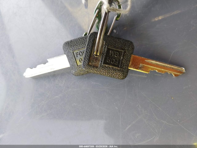 Продажа на аукционе авто 1991 Chevrolet Gmt-400 C1500, vin: 2GCEC19K0M1231109, номер лота: 44697359