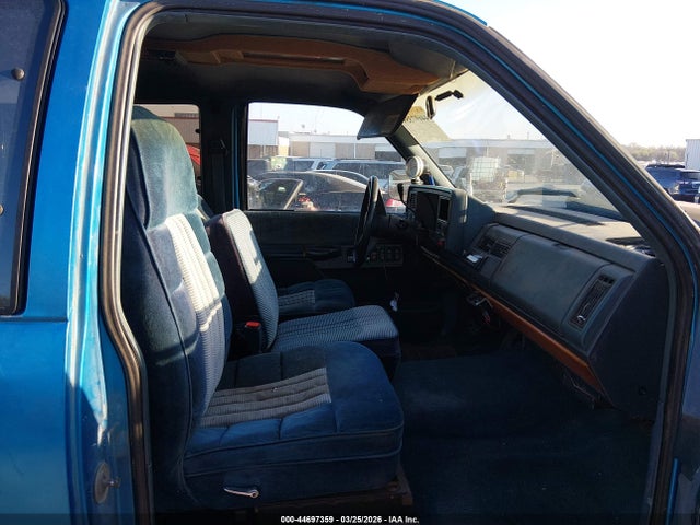 Продажа на аукционе авто 1991 Chevrolet Gmt-400 C1500, vin: 2GCEC19K0M1231109, номер лота: 44697359