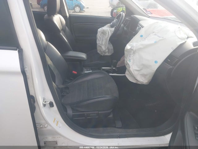 2019 MITSUBISHI OUTLANDER JA4AD3A37KZ055217 Photo 4